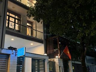 Cho thuê nhà phố vạn phúc riverside 5x21m hầm + 3 tầng 4pn 35tr/tháng