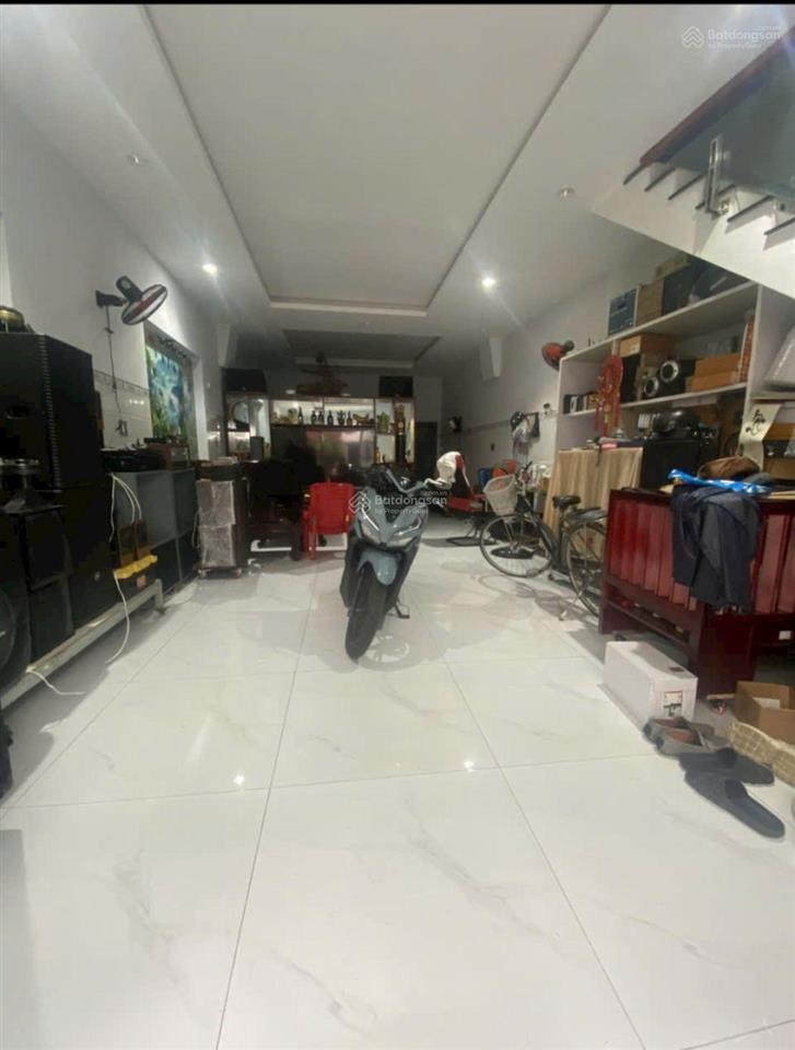 Hàng hiếm tô ngọc vân ô tô tránh/ ngang khủng 5.8m/dt 68m2/ giá 8tỷ