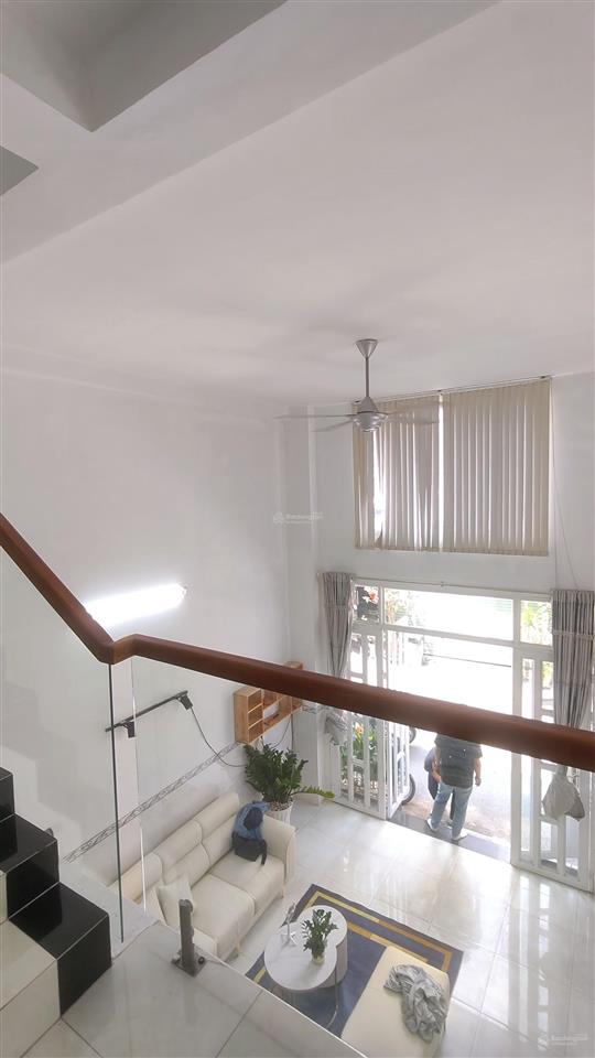 Tìm đâu ra căn thứ 2? đường 6m linh đông, nhà 3 tầng kiên cố, giá 6.6 tỷ thương lượng.