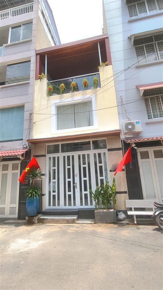 Tìm đâu ra căn thứ 2? đường 6m linh đông, nhà 3 tầng kiên cố, giá 6.6 tỷ thương lượng.