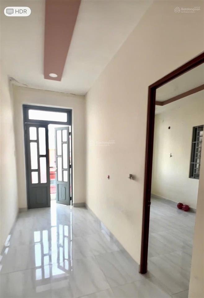 5.5 tỷ, 68m2 (4.5x16), hẻm ô tô thông, 100m ra phạm văn đồng,