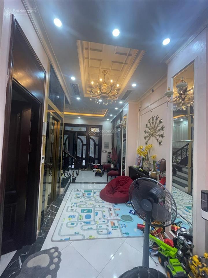 265tr/m2  đoàn thị điểm  90m2/23.9 tỷ/6 tầng thang máy  đống đa ô tô vào nhà  quá rẻ !!!