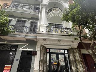 Đoàn thị điểm  cát linh  88m2  27 tỷ  ô tô  6 tầng thang máy  300tr/m2  đống đa  quá rẻ !!!