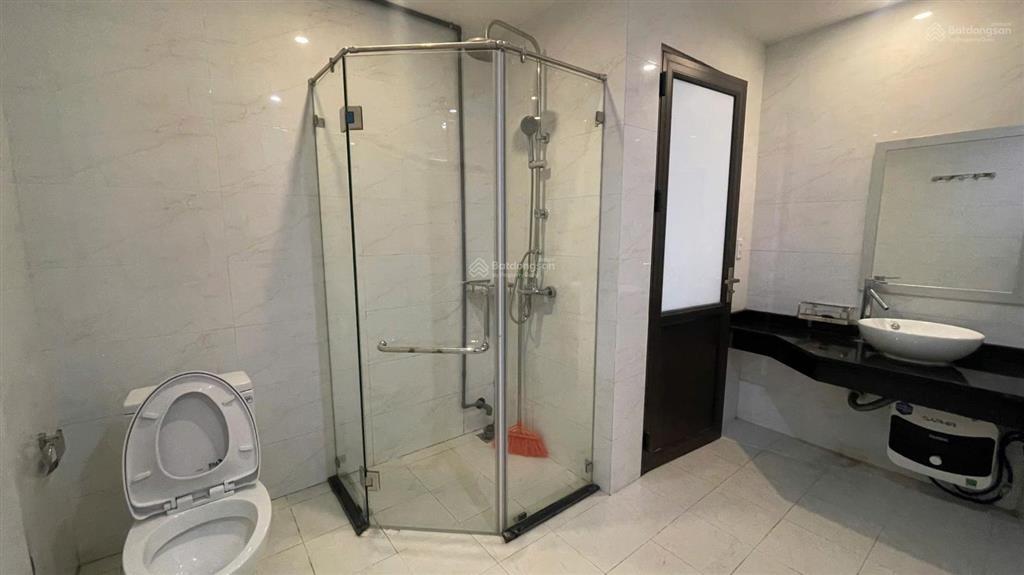 Cho thuê phòng khép kín, có bếp, có thang máy tại phố đình đông, hải phòng