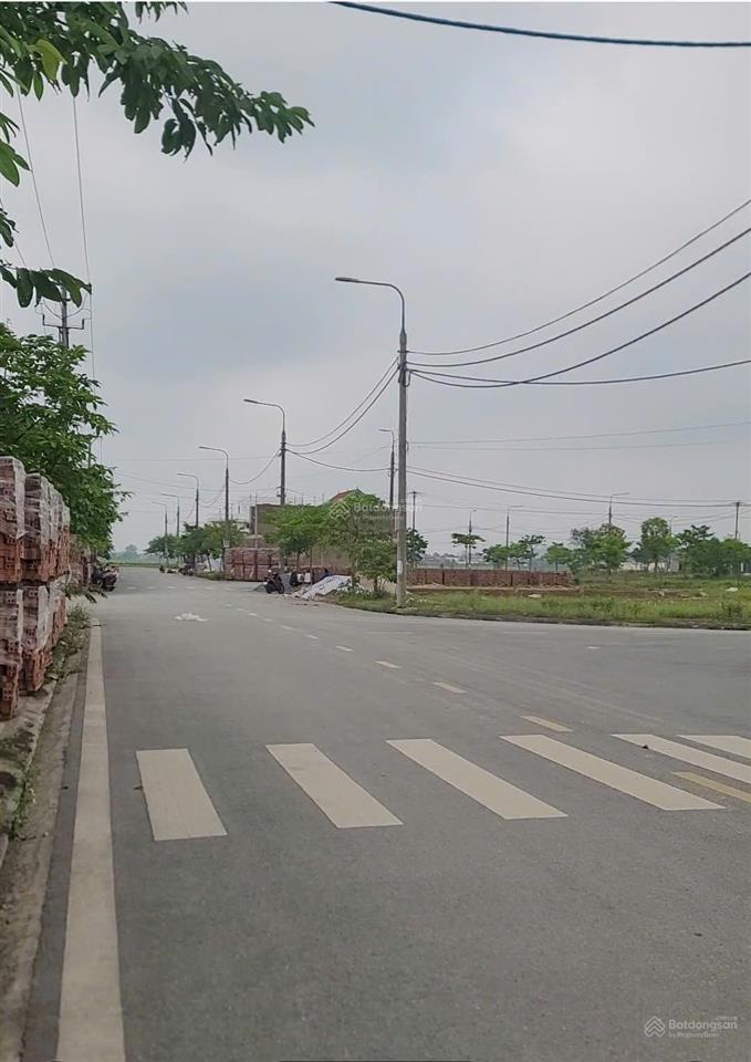 Chính chủ cần bán lô góc 112 đất đấu giá trung thành, hiển khánh, vụ bản