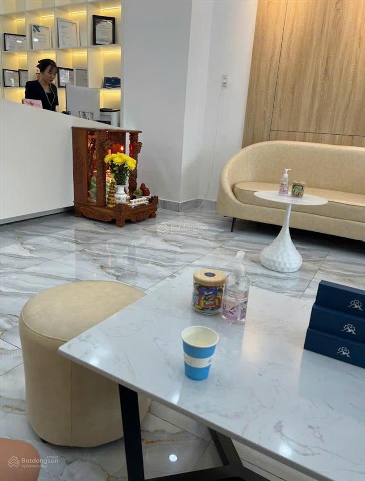 Cho thuê nhà mặt tiền 145bis nguyễn văn thủ quận 1