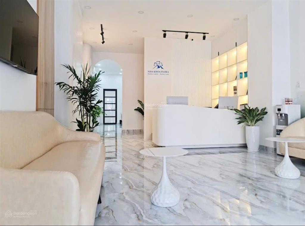 Cho thuê nhà mặt tiền 145bis nguyễn văn thủ quận 1