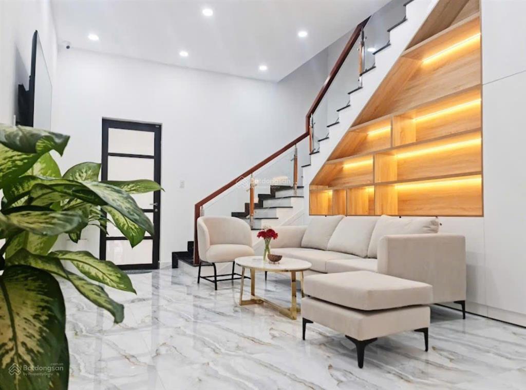 Cho thuê nhà mặt tiền 145bis nguyễn văn thủ quận 1