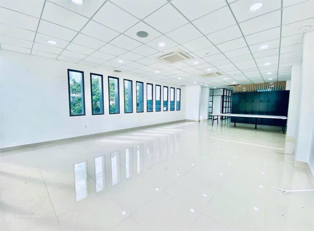 Cho thuê nhà hiện đại hẻm xe tải 543 nguyễn đình chiểu thông võ văn tần quận 3  7x23m giá 50 triệu