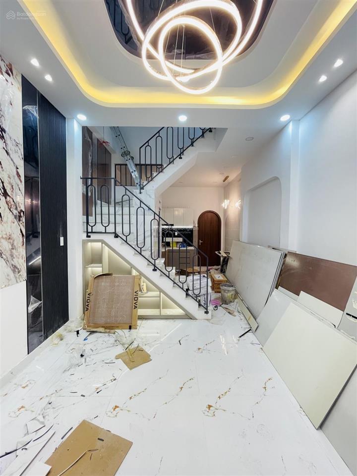 Hẻm xe hơi phạm văn chiêu  sát nguyễn văn khối  5pn full nội thất  7.2 tỷ