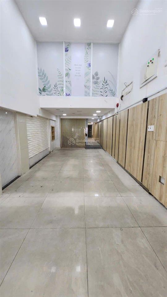 Cho thuê nhà lê thị hồng gấm 92m² 3 tầng  71 triệu/tháng