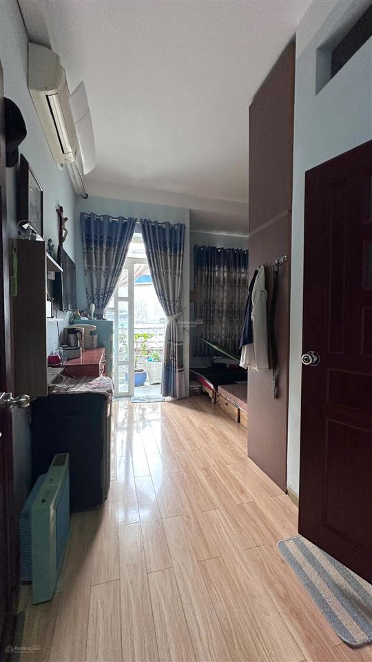 Nhà 4 tầng nở hậu hẻm tạ quang bửu p2q8. giá 6,5 tỷ tl