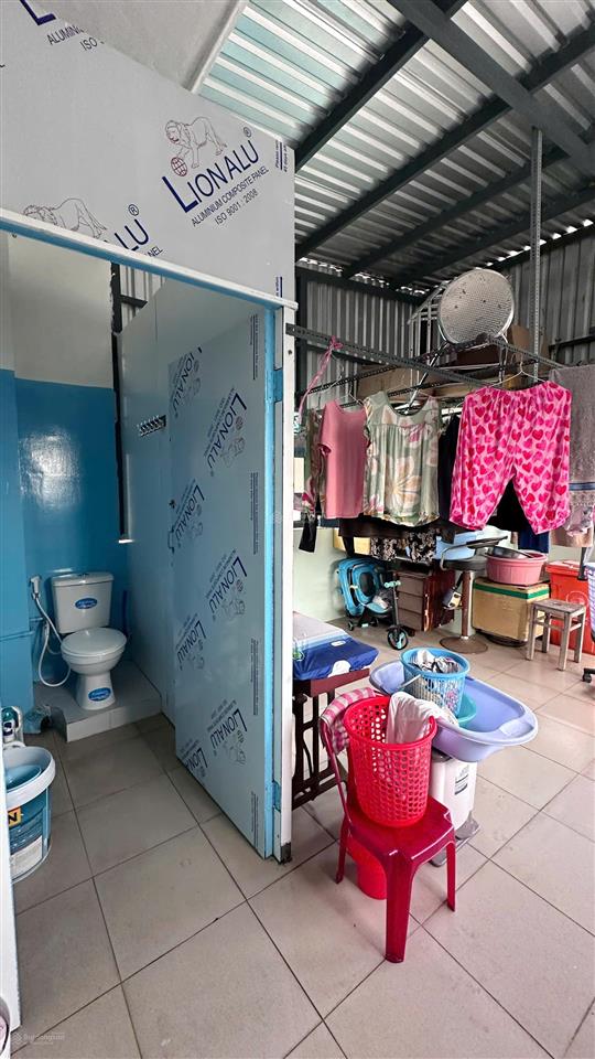 Nhà 4 tầng nở hậu hẻm tạ quang bửu p2q8. giá 6,5 tỷ tl