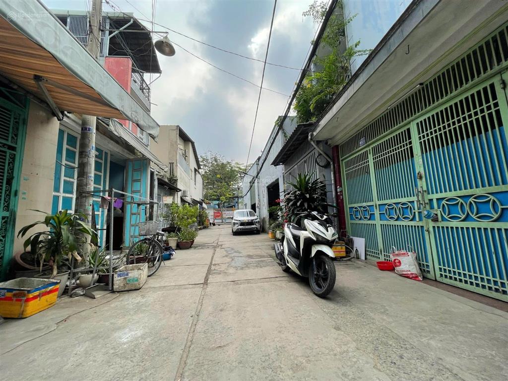 Bán nhà tân kỳ tân quý  4x14m  1 trệt 1 lầu  hẻm 6m thông  gần kênh tham lương  giá 5,15 tỷ tl