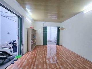 Bán nhà 3 tầng 30m2 lô góc ô tô đỗ cửa đang cho thuê kinh doanh gần hồ đông thiên, tiện ích vô vàn