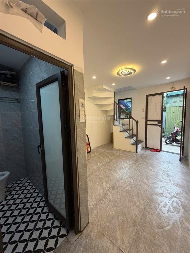 Nhà đẹp 2 tầng công năng đầy đủ trước nhà thoáng gần trường chợ, tiện ích đủ đầy phù hợp ở & đầu tư