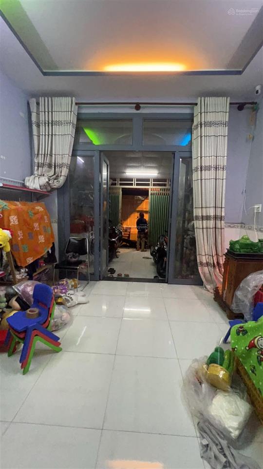 Nhà phố siêu rẻ đường phú định quận 8