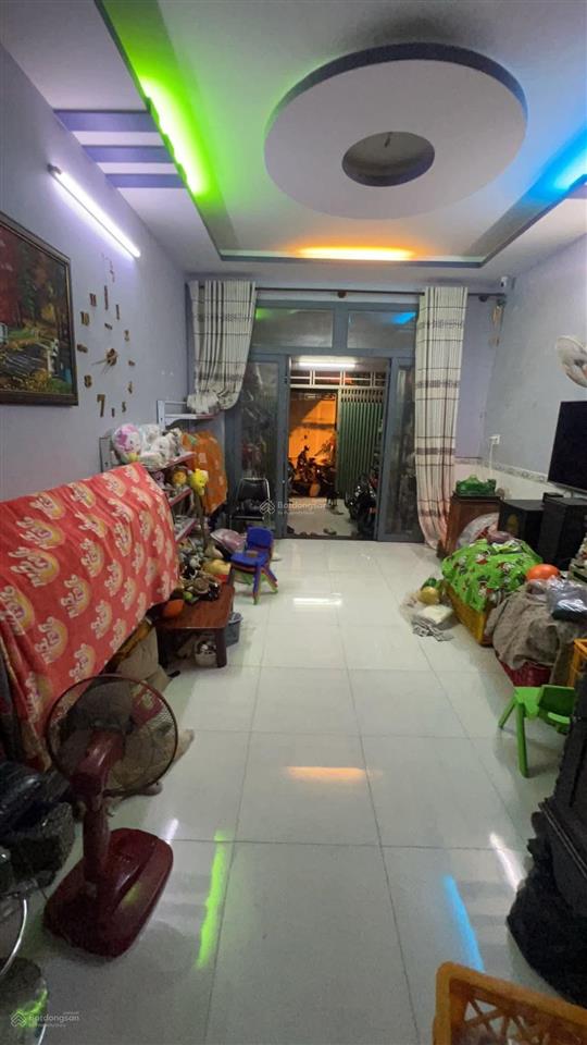 Nhà phố siêu rẻ đường phú định quận 8