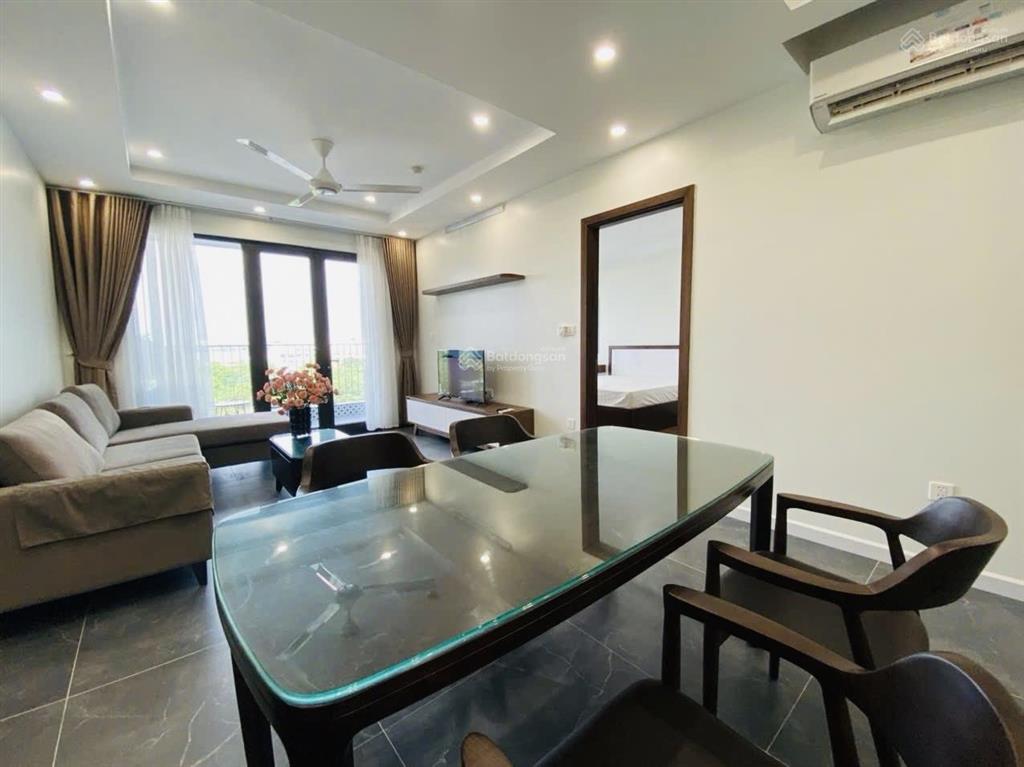 Căn hộ cao cấp tây hồ. diện tích 112/126m2. 7 tầng thang máy. gara ô tô. giá chào bán 65 tỷ.