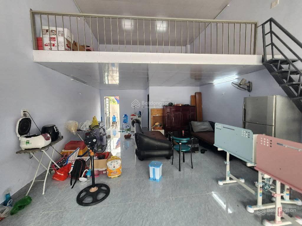 Mặt tiền kinh doanh nhựa 12m, sát chợ, trường học cấp 1,23, giá 50tr/m2 hóc môn