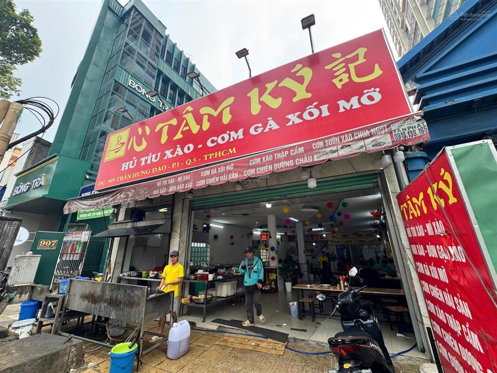 Cần bán gấp nhà góc 2 mt trần hưng đạo, lê hồng phong, cách chợ bến thành 5 phút di chuyển