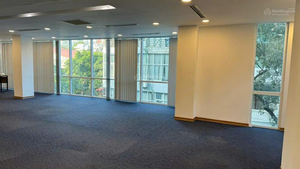 Bán building hầm 9 tầng mt trần quang khải quận 1 dt 8mx30m 1800m2 sàn, hdt ngân hàng 400tr/th