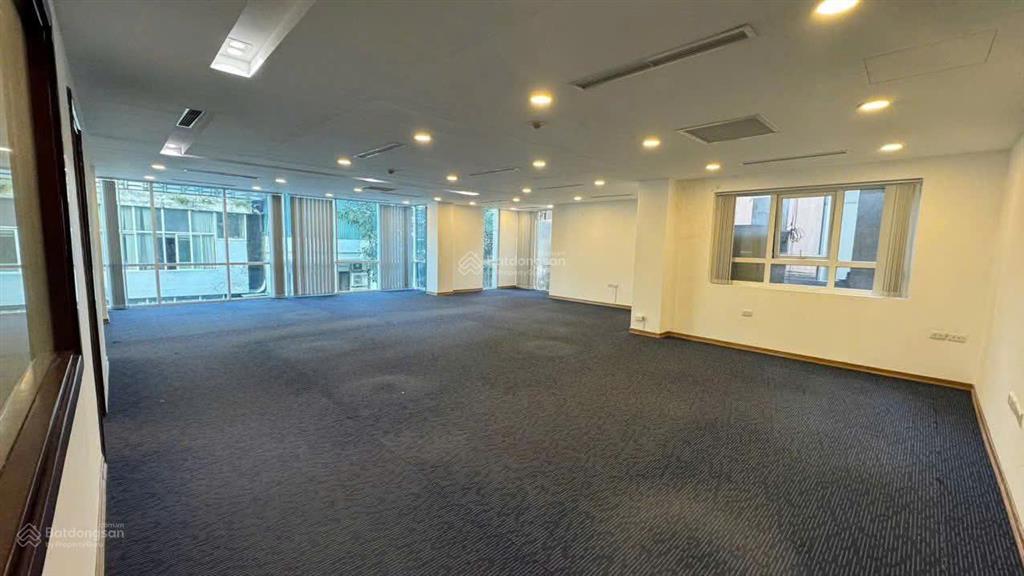 Bán building hầm 9 tầng mt trần quang khải quận 1 dt 8mx30m 1800m2 sàn, hdt ngân hàng 400tr/th