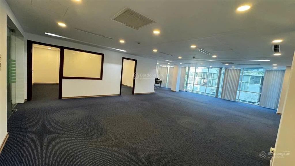 Bán building hầm 9 tầng mt trần quang khải quận 1 dt 8mx30m 1800m2 sàn, hdt ngân hàng 400tr/th