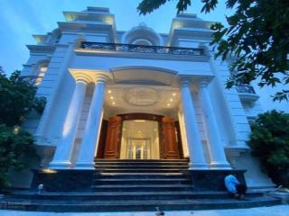 Duy nhất 150 tỷ sở hữu bt vip nhất trung tâm 389m2 tú xương, 3 tầng full nội thất hdt 400tr/th