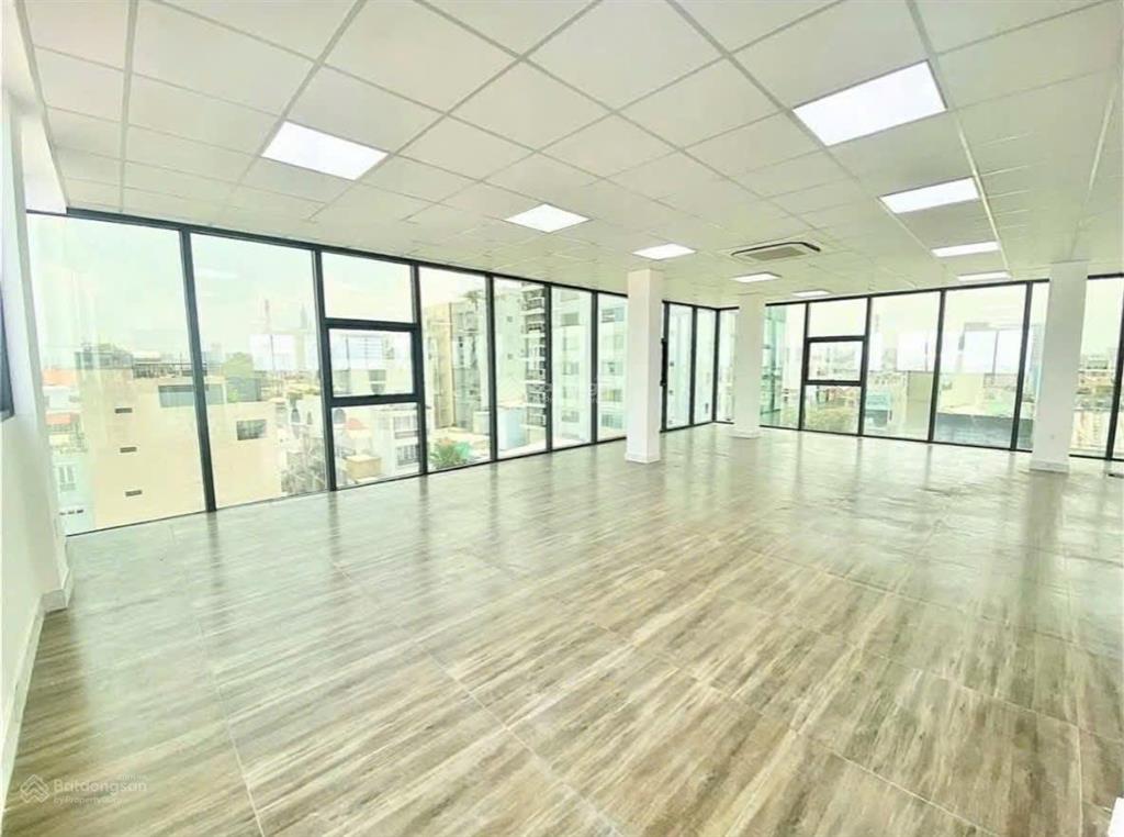 Siêu hiếm. building mới 2 hầm 8 tầng mt phan đăng lưu 8mx32m cn 180m² hdt 350tr/th còn 5 năm