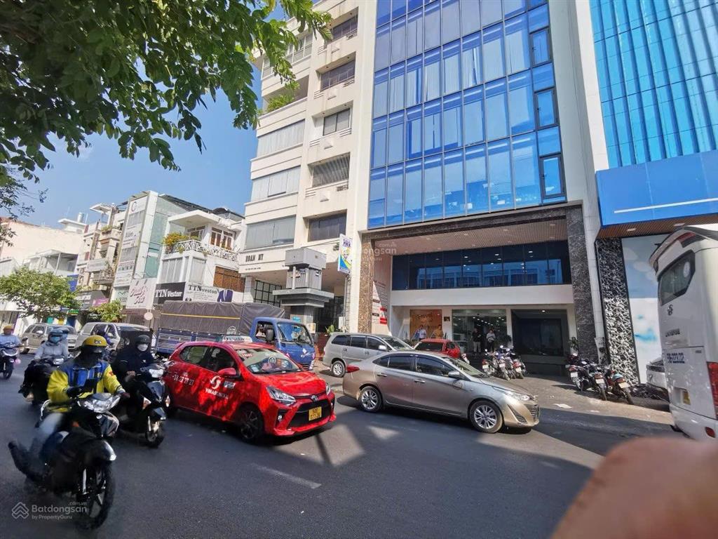 Giảm 25tỷ. bán gấp building mới cứng hầm 5 tầng 1000m2 ngay phan đăng lưu phú nhuận 9x30m vuông vức