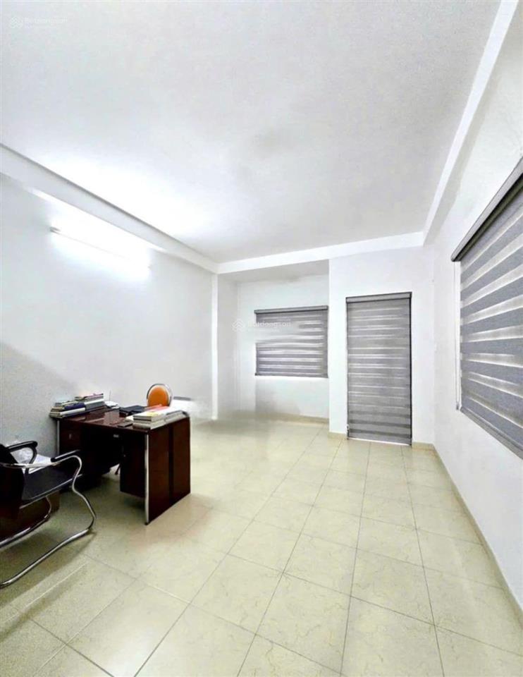 Bán nhà mặt tiền shr, 7x18, gần cầu chánh hưng, tiện ích đầy đủ, xe hơi tận cửa. nhỉnh 11 tỷ.