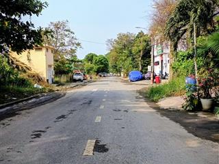 Bán chdv,4x24,12 phòng, 50tr/thág.gần bx q8, ngay trục chính kdc bình hưng.nhỉnh 11 tỷ tl