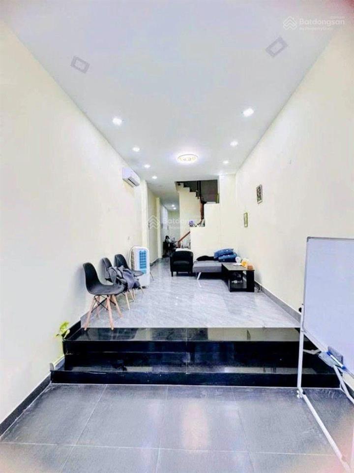 Nhà mới đẹp, hẻm rộng hơn 5m. đường dương bá trạc. 4 tầng, 4pn. đúc kiên cố.
nhỉnh 7 t.ỷ