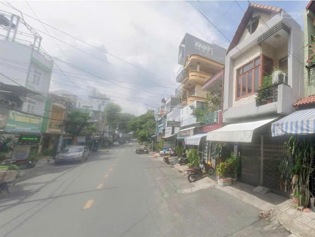 122 nhà mặt tiền lê sát, 2 lầu, 5 phòng ngủ và 2 nhà vệ sinh chung