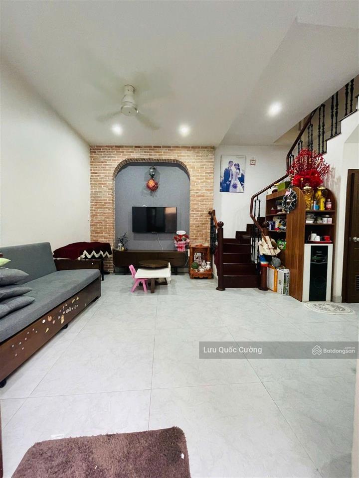 Bán nhà hẻm đẹp thông hoàng văn thụ, dt 47 m², giá 9.5 tỷ