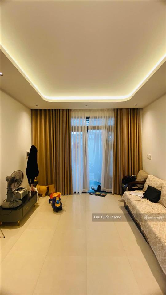 Chính chủ bán gấp nhà hẻm đẹp cách nguyễn trọng tuyển, dt 60m (3 tầng), chỉ có 10 tỷ.