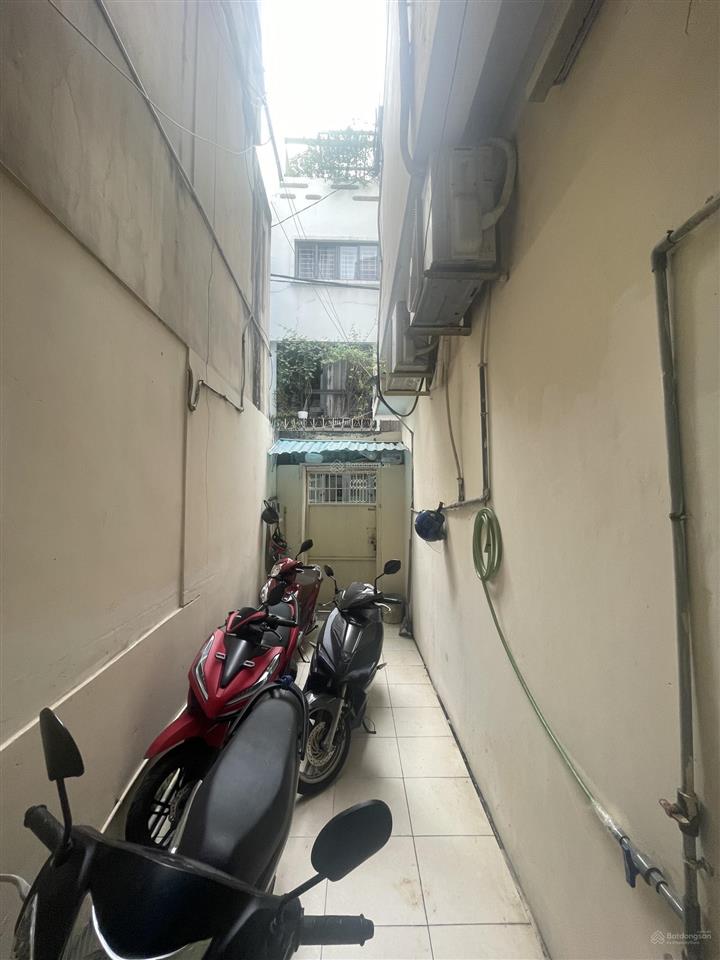 Cho thuê văn phòng/kiot/mặt bằng tại đường lê văn sỹ quận 3. giá 5tr/tháng