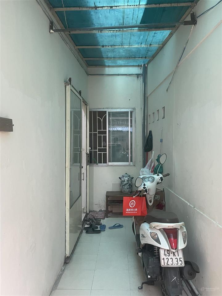 Cho thuê văn phòng/kiot/mặt bằng tại đường lê văn sỹ quận 3. giá 5tr/tháng