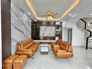 Chỉ 2,95 tỷ  ô tô tới cửa  nhà 3 tầng cuối đồng mai