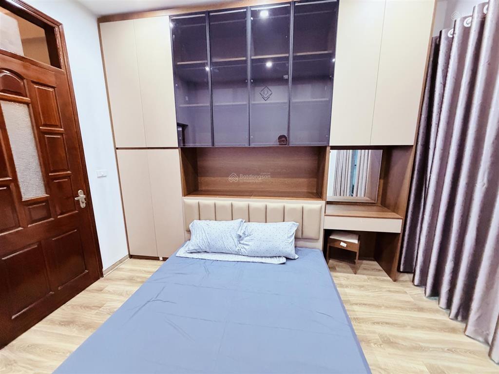 Chính chủ bán nhà phân lô học viện hậu cần ngọc thuỵ 37m, 5 tầng, 10.5 tỷ.