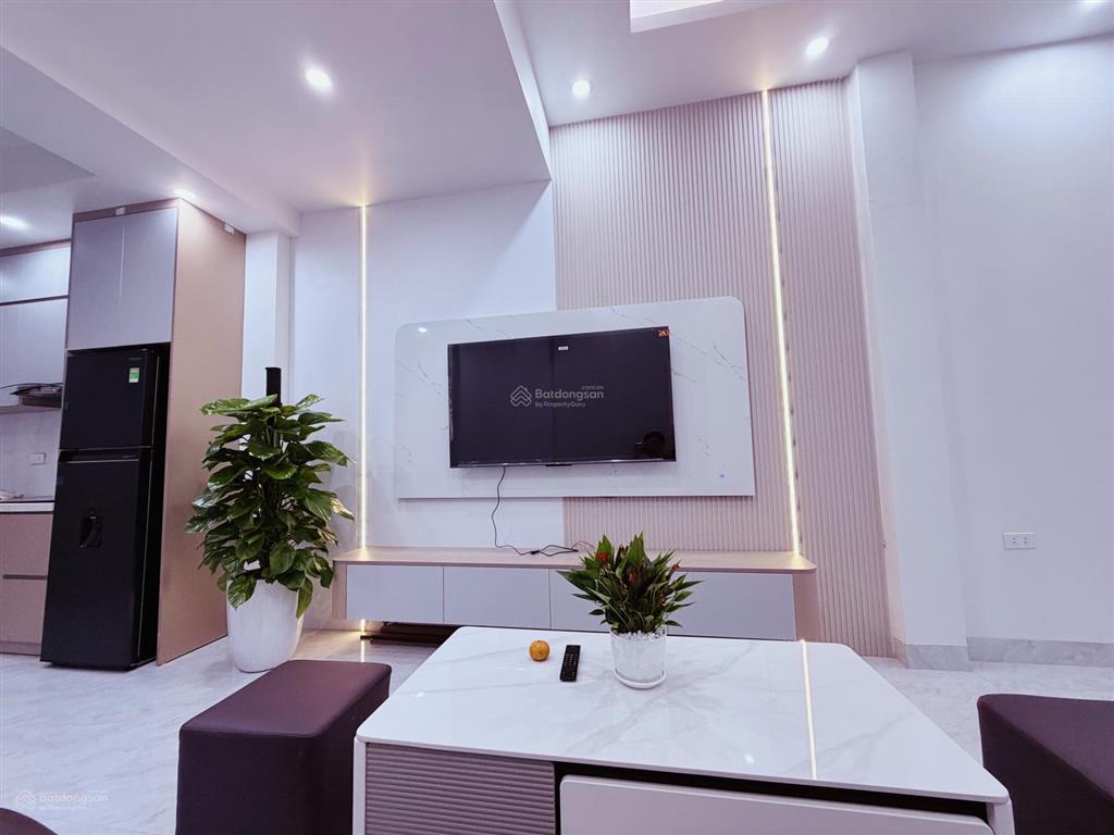 Chính chủ bán nhà phân lô học viện hậu cần ngọc thuỵ 37m, 5 tầng, 10.5 tỷ.