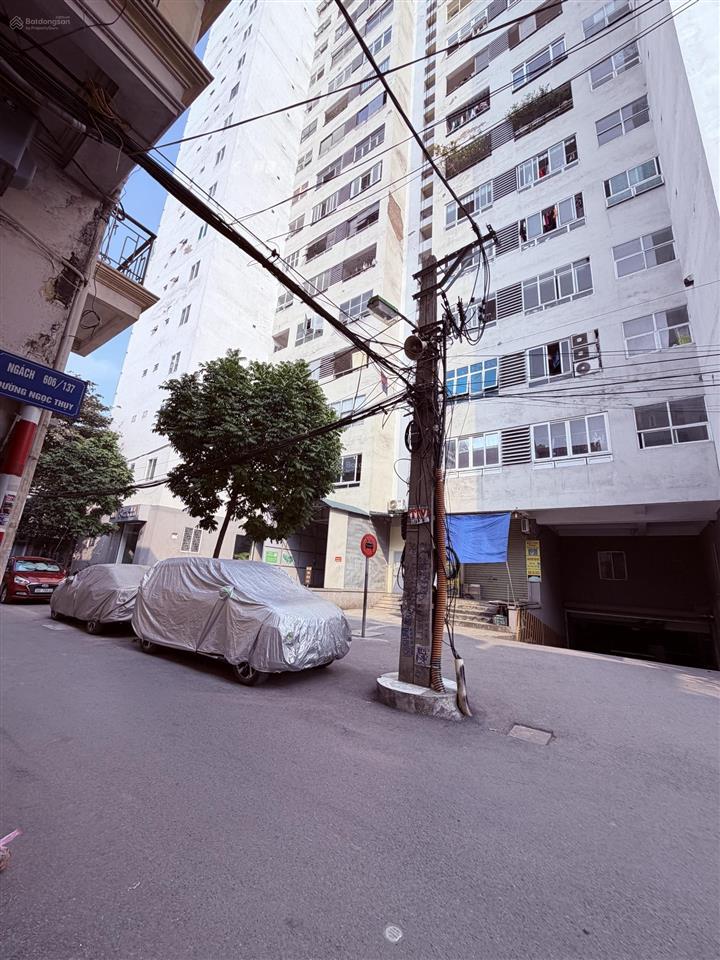 Chính chủ bán nhà phân lô học viện hậu cần ngọc thuỵ 37m, 5 tầng, 10.5 tỷ.