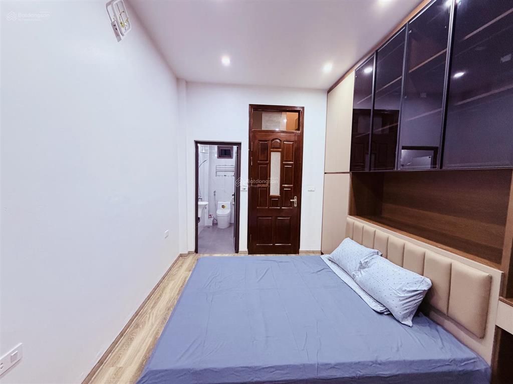 Chính chủ bán nhà phân lô học viện hậu cần ngọc thuỵ 37m, 5 tầng, 10.5 tỷ.