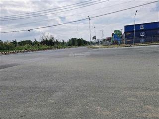 Bank t giá 142 tỷ bán 82 tỷ 'chốt " bưng ông thoàn, khu vip nhất, dt 2.096m2. chủ cần tiền gấp