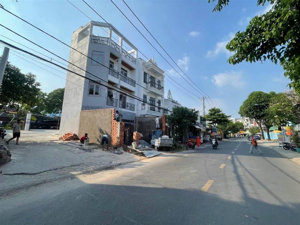 Mt làng tăng phú , 26 tỷ,245m2, (10m25m) có thể tách 2 lô, chủ kẹt, bán gấp