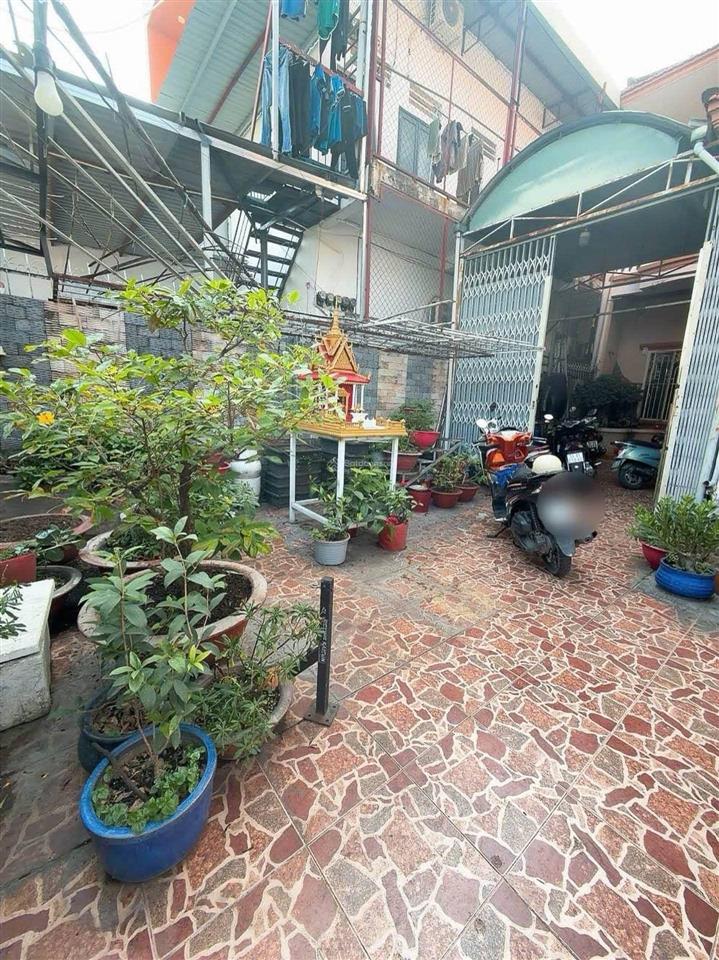 Chỉ nhỉnh 14 tỷ nhà chính chủ không dính quy hoạch, pháp lý minh bạch, 10mx22m, hẻm xe hơi