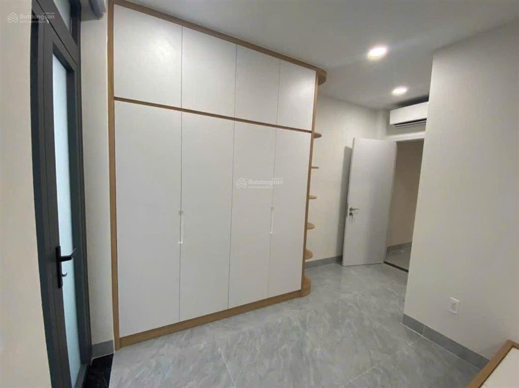 Chính chủ ngộp bank, bán lổ, nhà 4 tầng, ô tô ngủ trong nhà, chỉ 8,6 tỷ