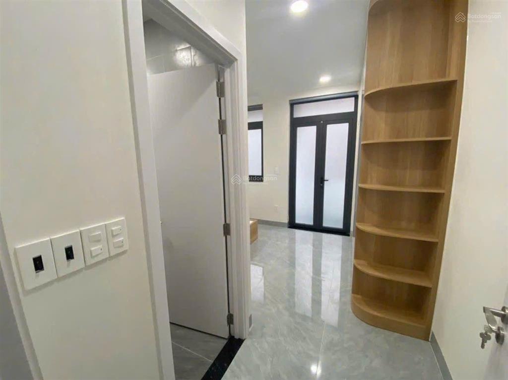 Chính chủ ngộp bank, bán lổ, nhà 4 tầng, ô tô ngủ trong nhà, chỉ 8,6 tỷ