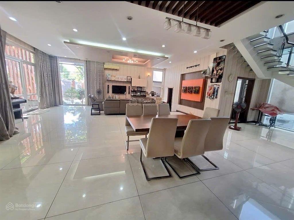 Aly12
chỉ 192 tỷ, siêu phẩm biệt thự góc 2 mặt tiền khu vip bình thọ tđ đẳng cấp giới thượng